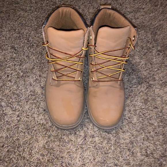 Boots - Picture 2 of 4